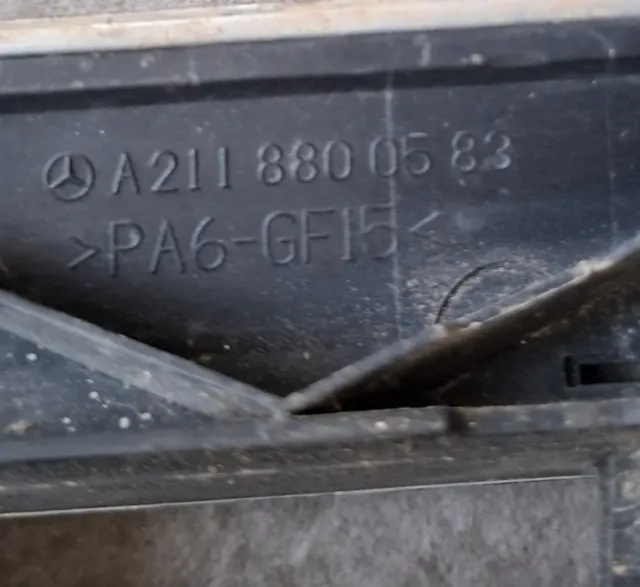 Rejilla delantera Mercedes E W211