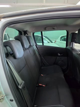 Renault Clio 1.5 dCi Exception 2