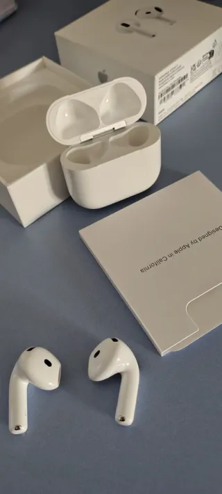 AirPods Apple 4 Blancos