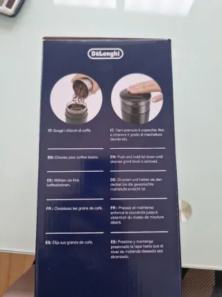 Molinillo de café DeLonghi negro