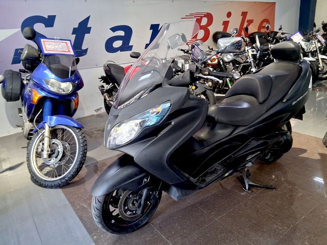 Suzuki Burgman 400