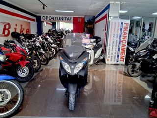 Suzuki Burgman 400