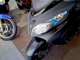 Suzuki Burgman 400