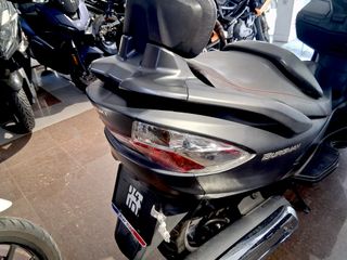 Suzuki Burgman 400