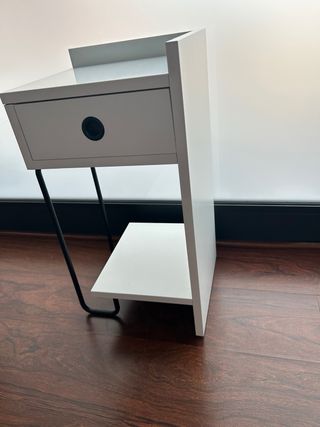 3 Muebles Auxiliares Metálicos