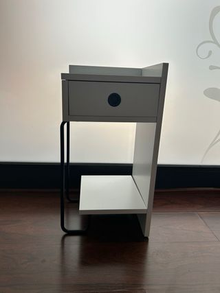 3 Muebles Auxiliares Metálicos