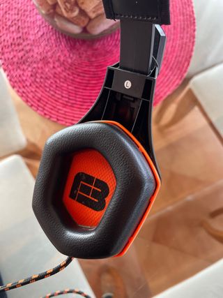 Cascos Gaming Blackfire Naranjas