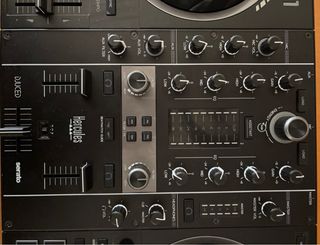 Controlador DJ Hercules DJControl Impulse 500