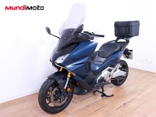 HONDA FORZA 750