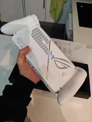Asus ROG Xbox Ally Bianca