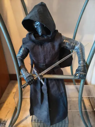 C1P8 e Kylo Ren Star Wars