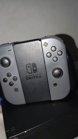 Nintendo Switch + Accesorios y Juegos