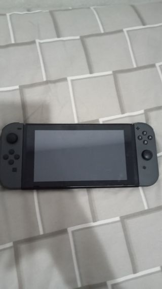 Nintendo Switch + Accesorios y Juegos