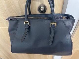Bolso Guess Negro