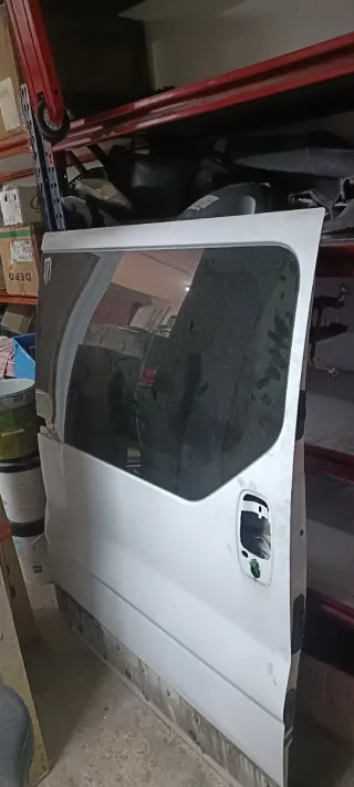 Puerta lataral corredera acristalada Vivaro Trafic
