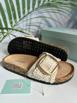 Sandalias encaje. Número 38