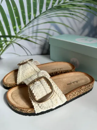 Sandalias encaje. Número 41