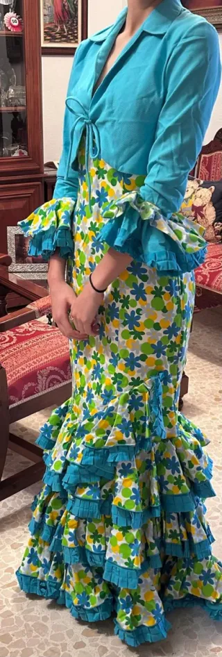 Traje Flamenca Talla 38 Floral Con chaqueta