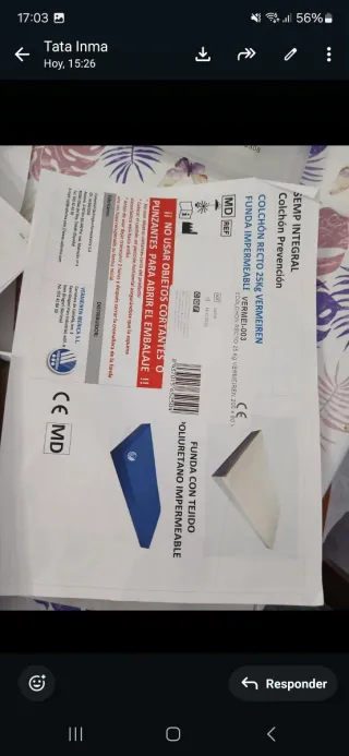 Cama articulada con colchón azul