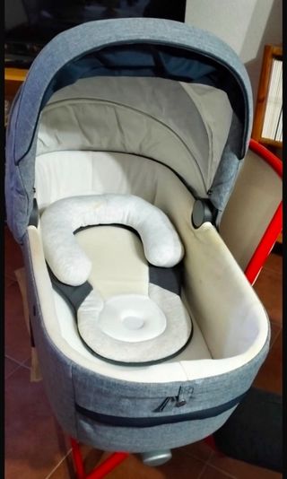 Passeggino Inglesina Aptica grigio.