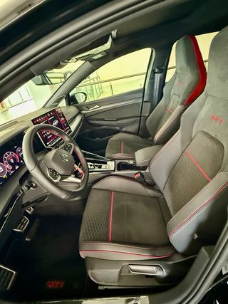 Volkswagen Golf 2025