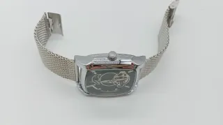 Orologio automatico con cinturino in maglia