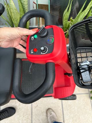 Scooter movilidad reducida Eléctrico Milano Rojo