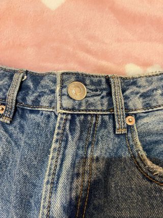 Pantalon Shorts vaqueros rotos Stradivarius 34 XS