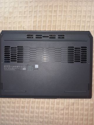 Portátil Gaming Lenovo LOQ 2025, RTX 4050 Ryzen 7