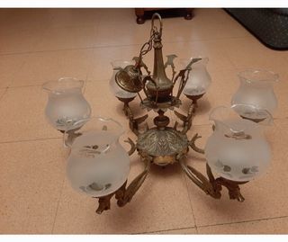 LAMPARA de bronce con 6 tulipas