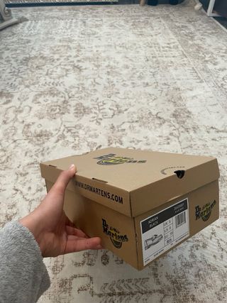 Mocasines Dr. Martens Negros con Flecos