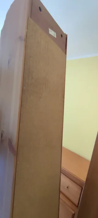 Estanterías de madera para CDs