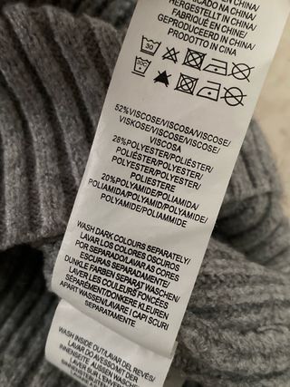 Jersey gris de punto con cremallera