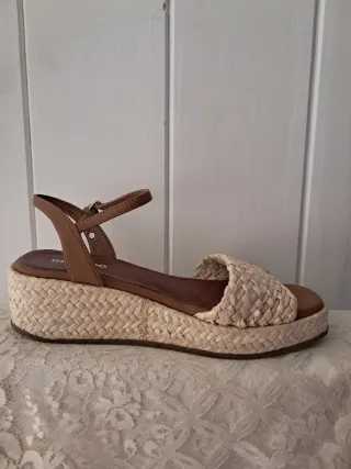 Sandalias cuña de piel y fibra natural 39 Gioseppo