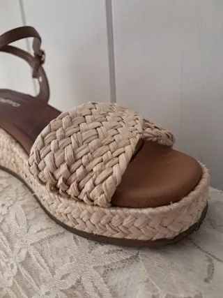 Sandalias cuña de piel y fibra natural 39 Gioseppo