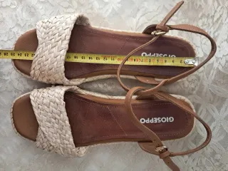 Sandalias cuña de piel y fibra natural 39 Gioseppo