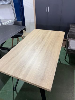 Mesa de comedor madera y metal