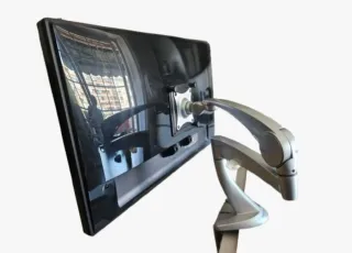 Monitor Asus 23.6 con Brazo Ajustable