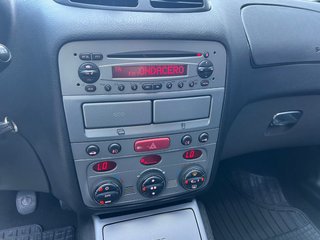 ALFA ROMEO GT 2.0 JTS Distinctive