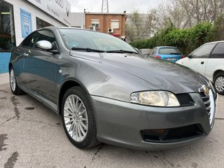ALFA ROMEO GT 2.0 JTS Distinctive