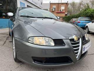 ALFA ROMEO GT 2.0 JTS Distinctive