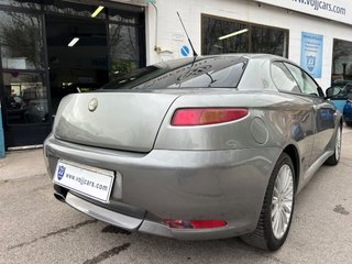 ALFA ROMEO GT 2.0 JTS Distinctive