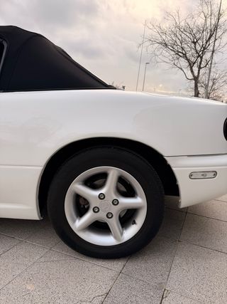 Mazda MX-5 1998