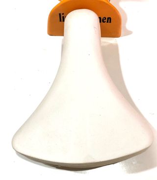 Sillín blanco para bicicleta clásica de paseo