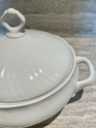 Juego de 2 Soperas de Porcelana Blancas