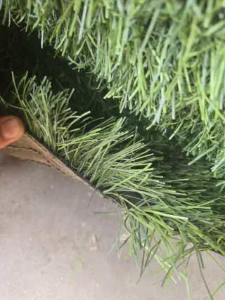 Césped artificial verde