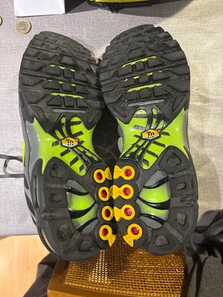 Nike TN Air Max Gris y Verde Neón
