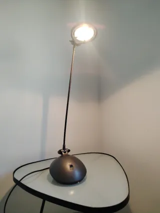 Lámpara de mesa auxiliar flexo