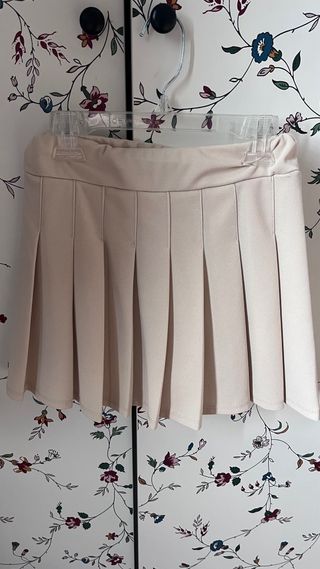 Falda plisada beige niña