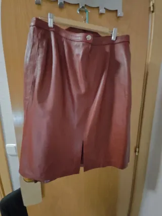 Traje chaqueta cuero granate